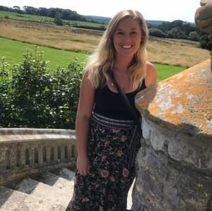 Meet your Posher, Courtney